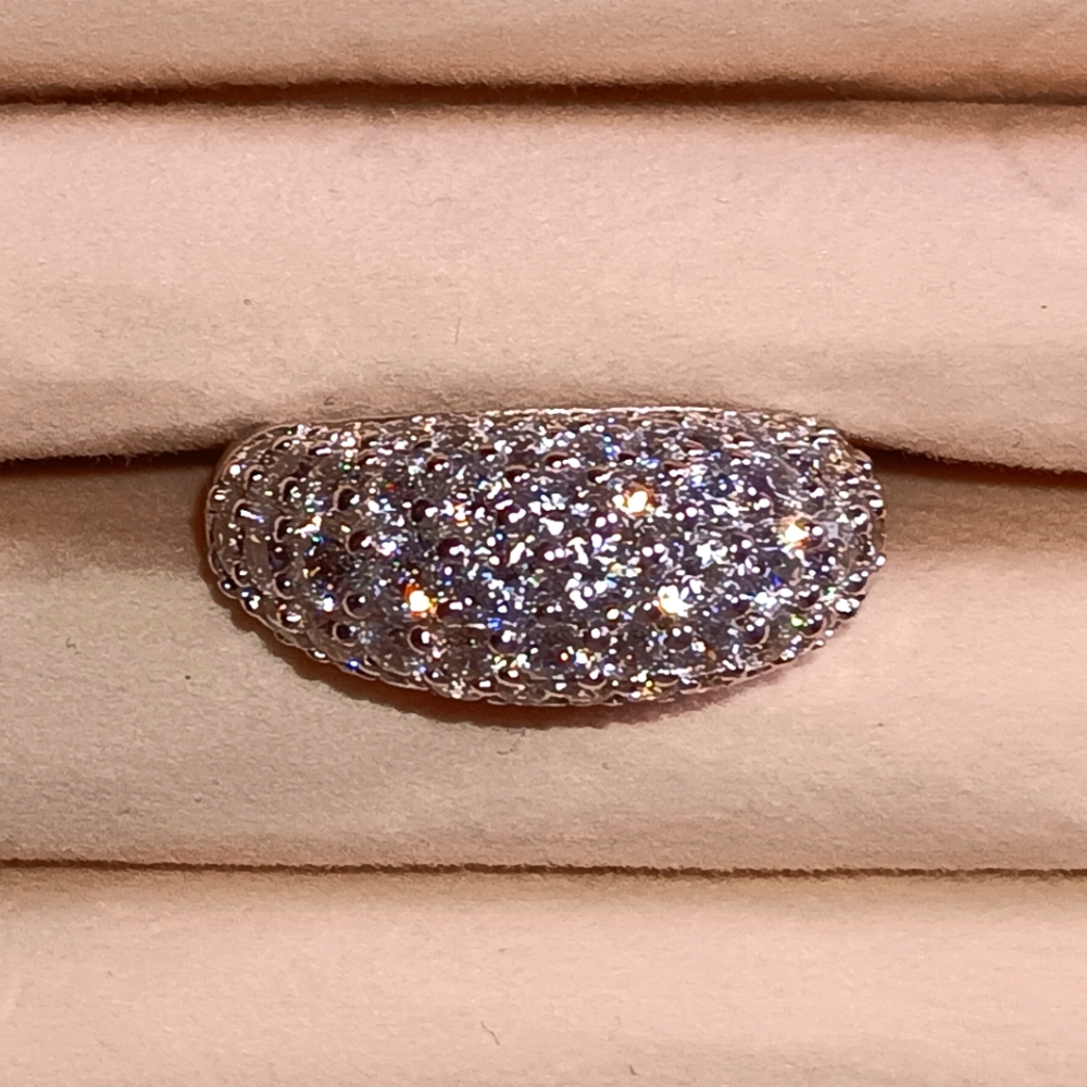 Bella Luca Pave ring Sz. 7